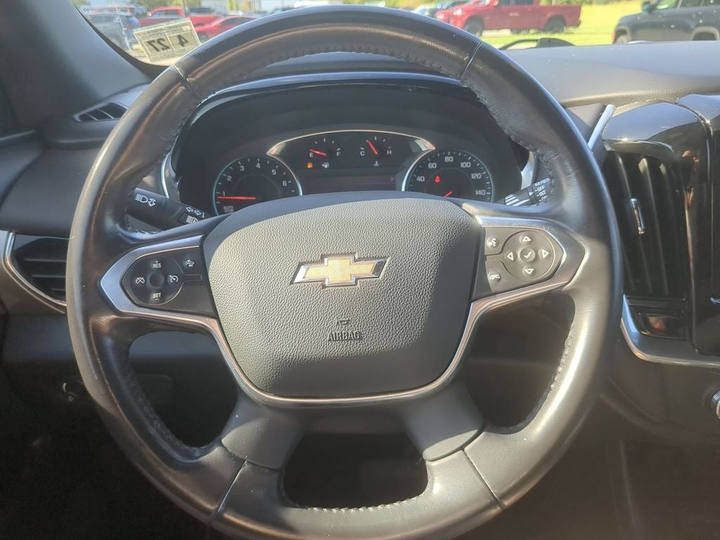 2022 Chevrolet Traverse LT Cloth