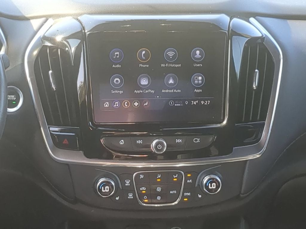 2022 Chevrolet Traverse LT Cloth