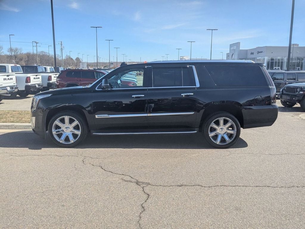 2018 Cadillac Escalade ESV Luxury