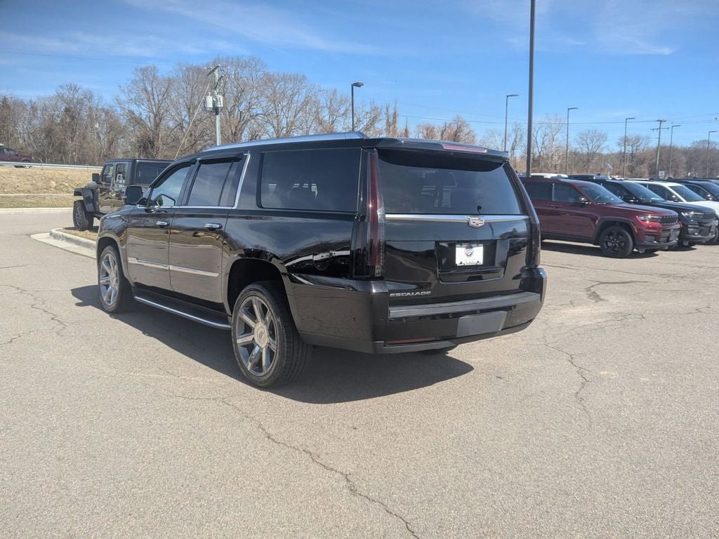 2018 Cadillac Escalade ESV Luxury