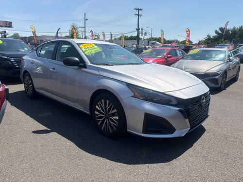 2024 Nissan Altima SV FWD