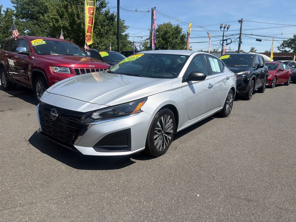 2024 Nissan Altima SV FWD