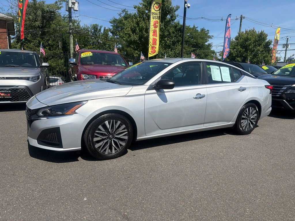 2024 Nissan Altima SV FWD