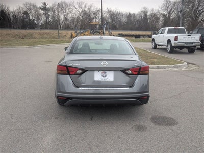 2021 Nissan Altima SV FWD