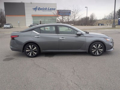 2021 Nissan Altima SV FWD