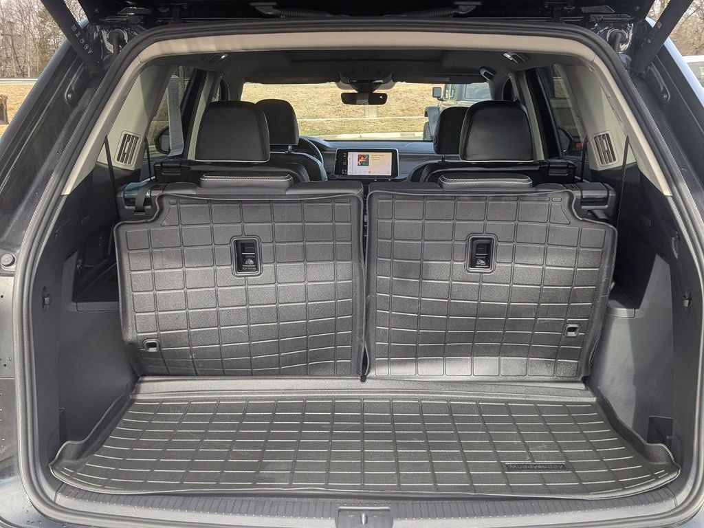 2024 Volkswagen Atlas 2.0T SEL Premium R-Line