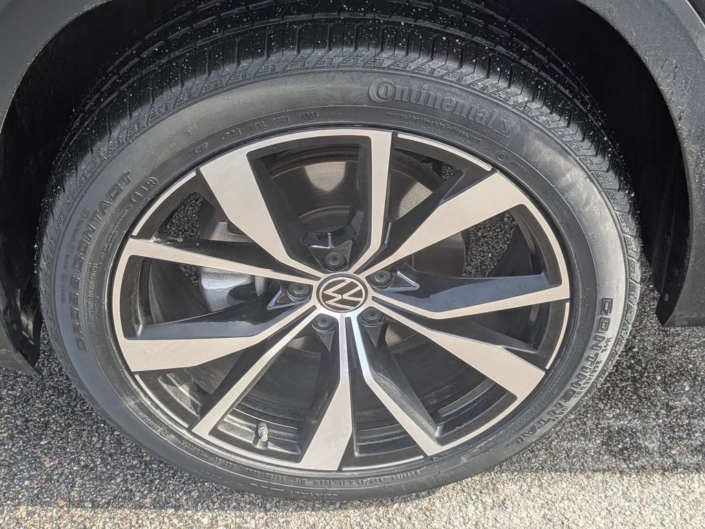 2024 Volkswagen Atlas 2.0T SEL Premium R-Line