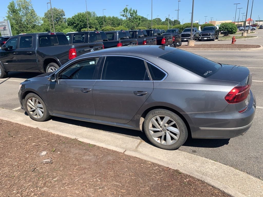 2018 Volkswagen Passat 2.0T SE