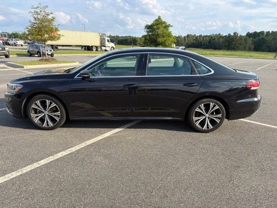 2022 Volkswagen Passat 2.0T SE