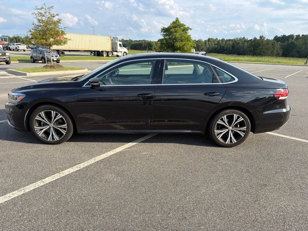 2022 Volkswagen Passat 2.0T SE