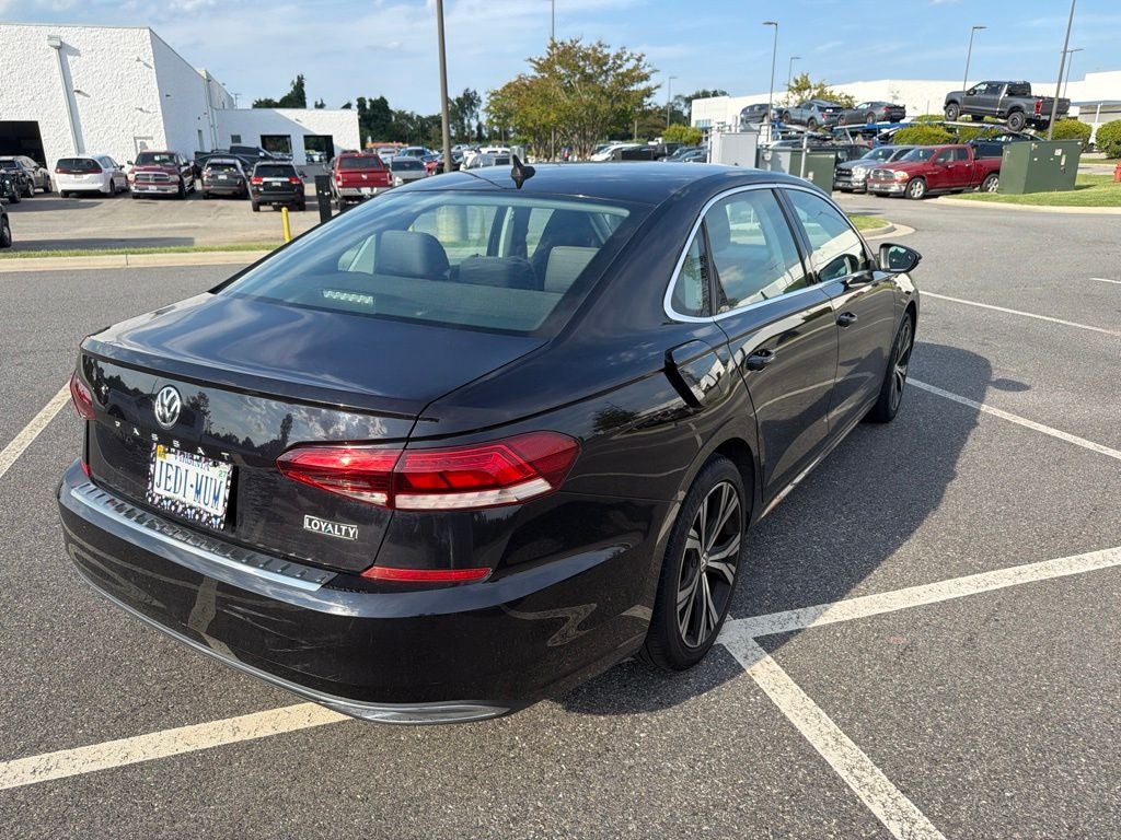2022 Volkswagen Passat 2.0T SE