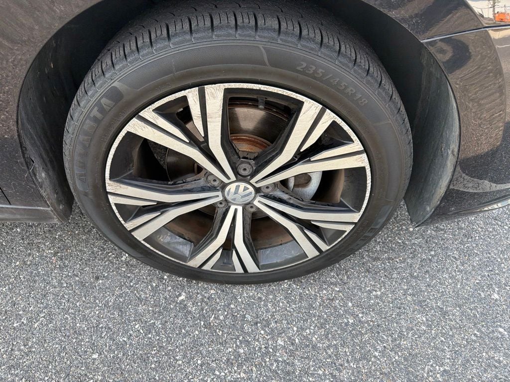 2022 Volkswagen Passat 2.0T SE