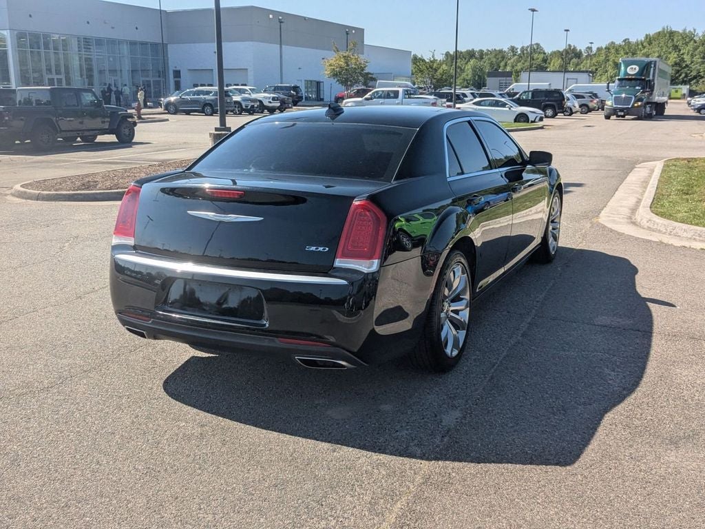 2019 Chrysler 300 Touring