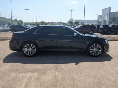 2019 Chrysler 300 Touring
