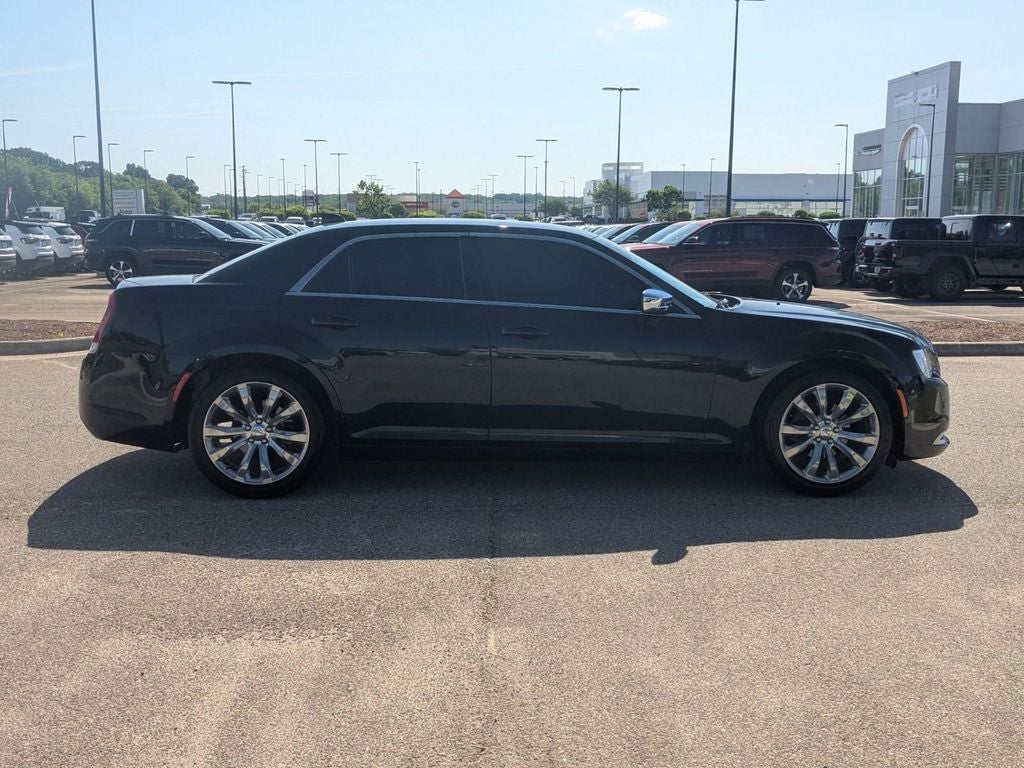 2019 Chrysler 300 Touring
