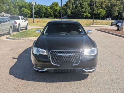 2019 Chrysler 300 Touring