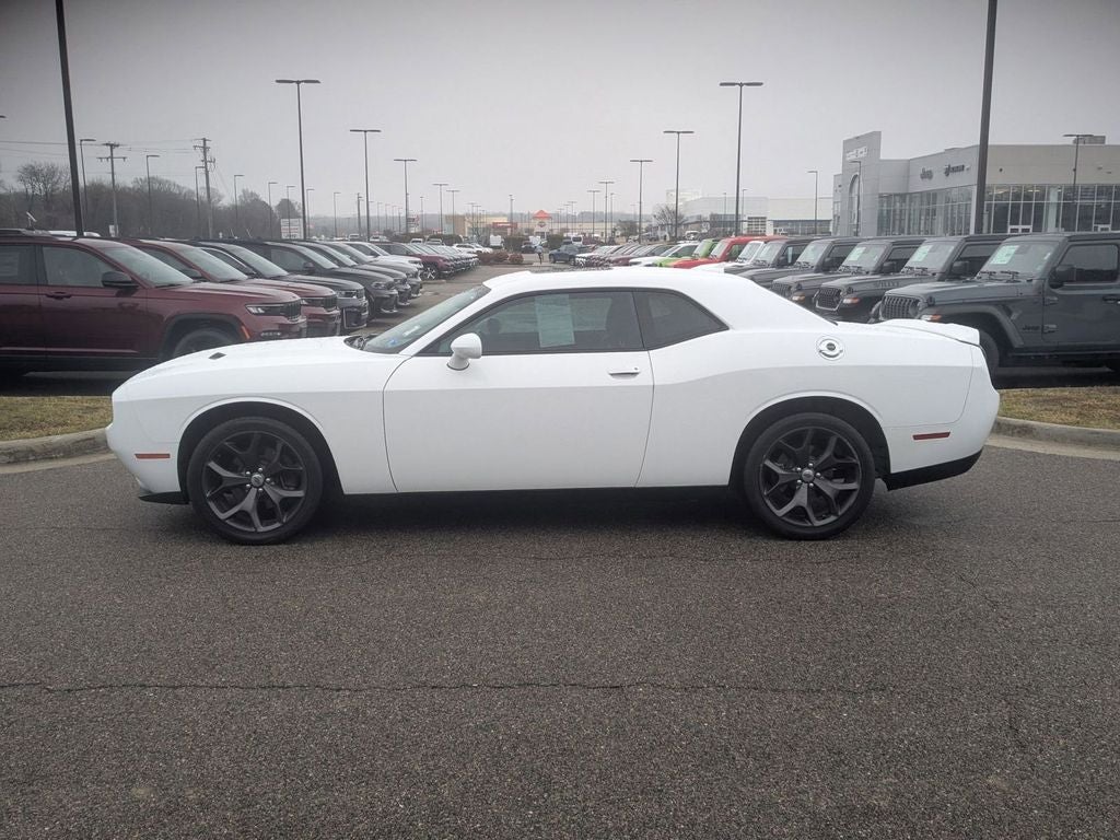 2018 Dodge Challenger SXT Plus