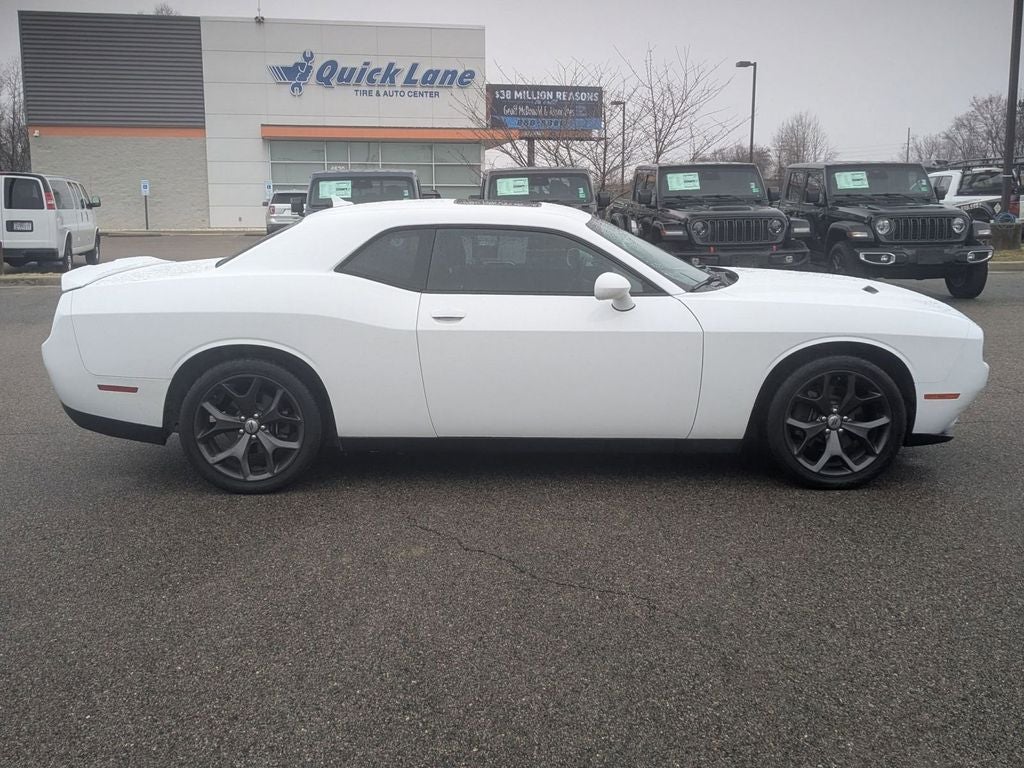 2018 Dodge Challenger SXT Plus