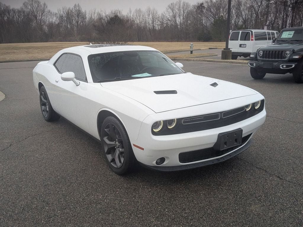 2018 Dodge Challenger SXT Plus