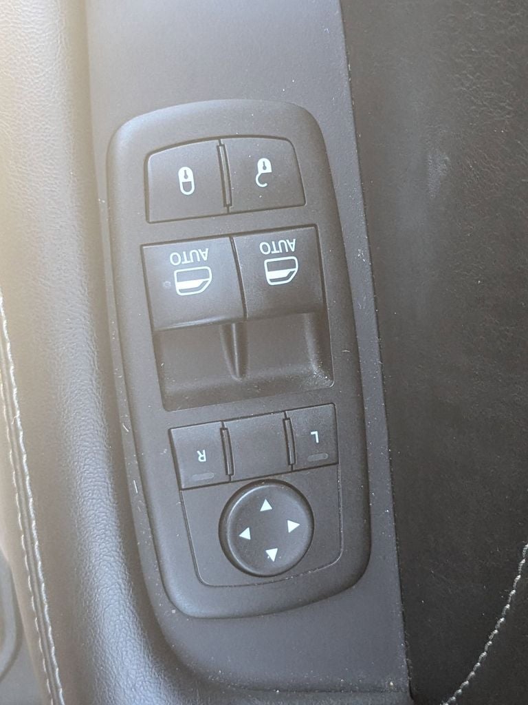 2015 Dodge Challenger R/T Plus