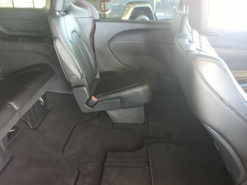 2027 Chrysler Pacifica PACIFICA SELECT