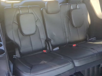 2027 Chrysler Pacifica PACIFICA SELECT