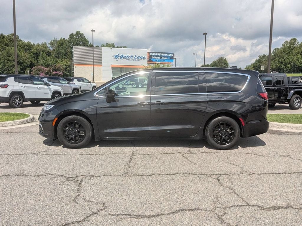 Used 2023 Chrysler Pacifica Touring L with VIN 2C4RC1BG7PR597565 for sale in Prince George, VA
