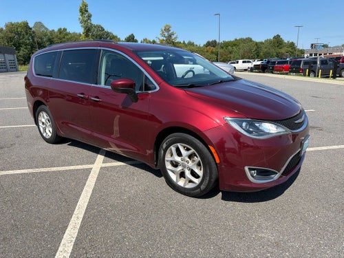 2017 Chrysler Pacifica Touring Plus