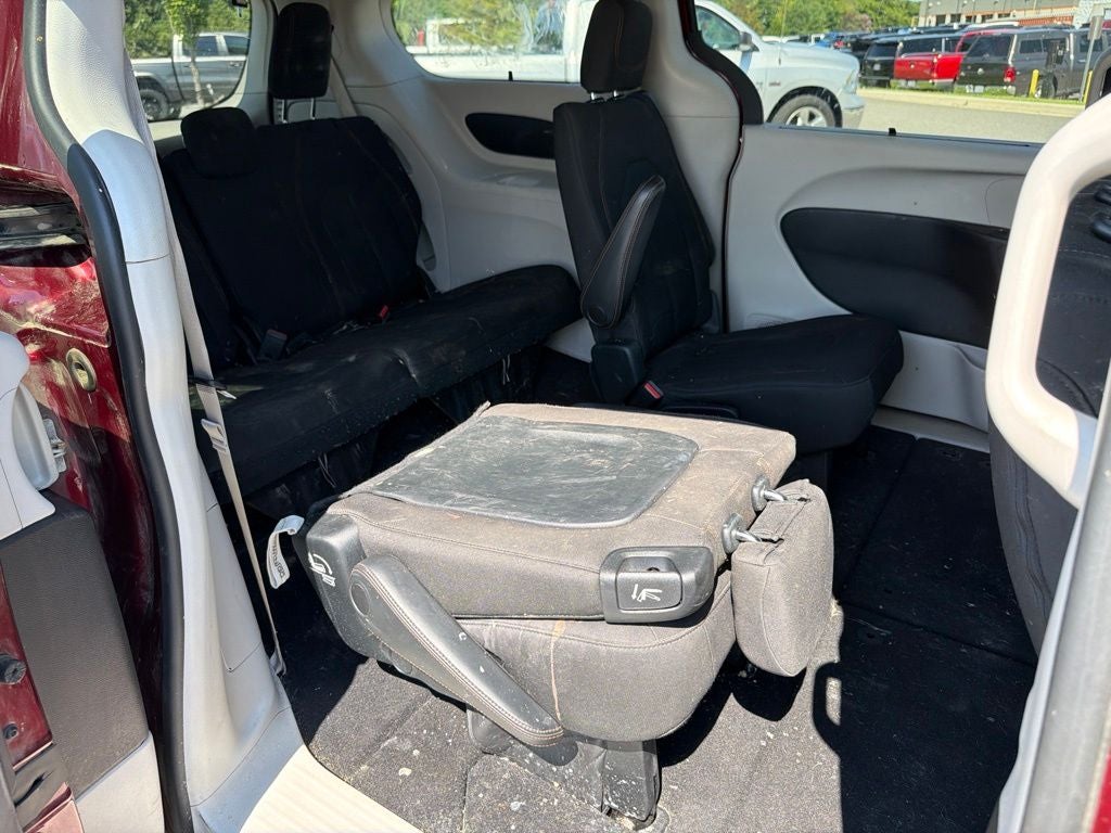 2017 Chrysler Pacifica Touring Plus