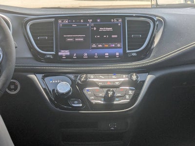 2027 Chrysler Pacifica PACIFICA SELECT