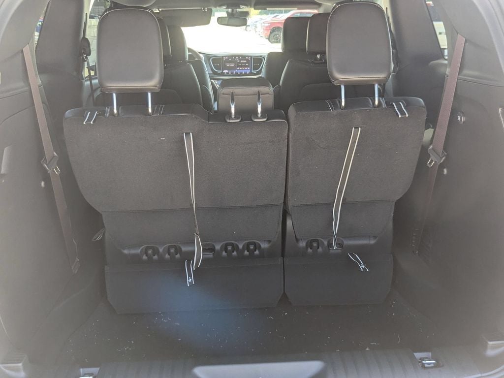 2027 Chrysler Pacifica PACIFICA SELECT