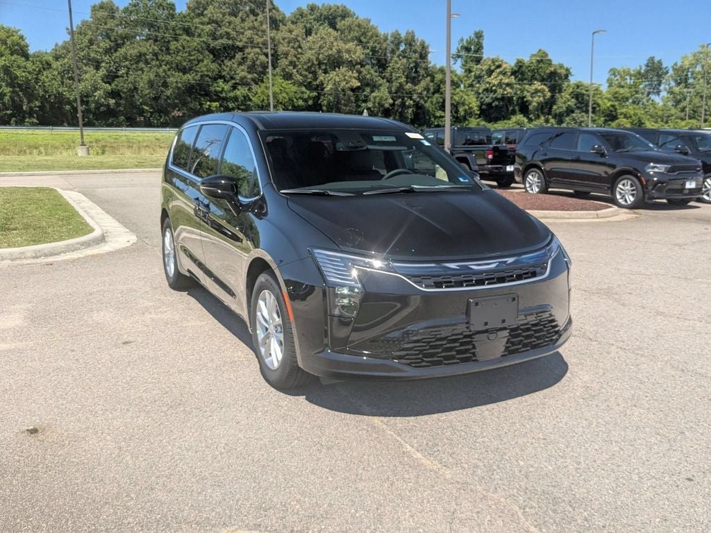 2027 Chrysler Pacifica PACIFICA SELECT