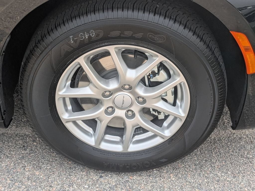 2027 Chrysler Pacifica PACIFICA SELECT