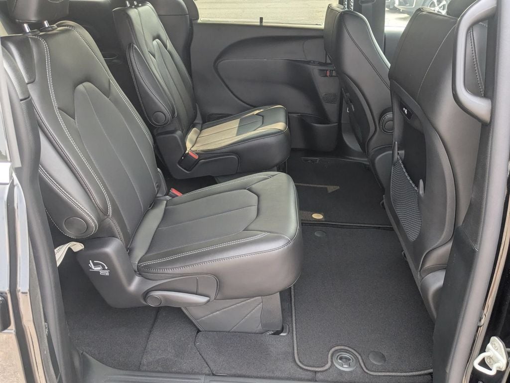 2027 Chrysler Pacifica PACIFICA SELECT
