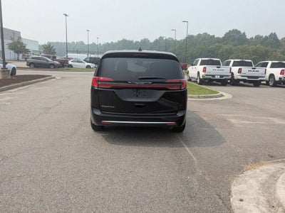 2027 Chrysler Pacifica PACIFICA SELECT