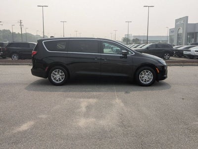 2027 Chrysler Pacifica PACIFICA SELECT