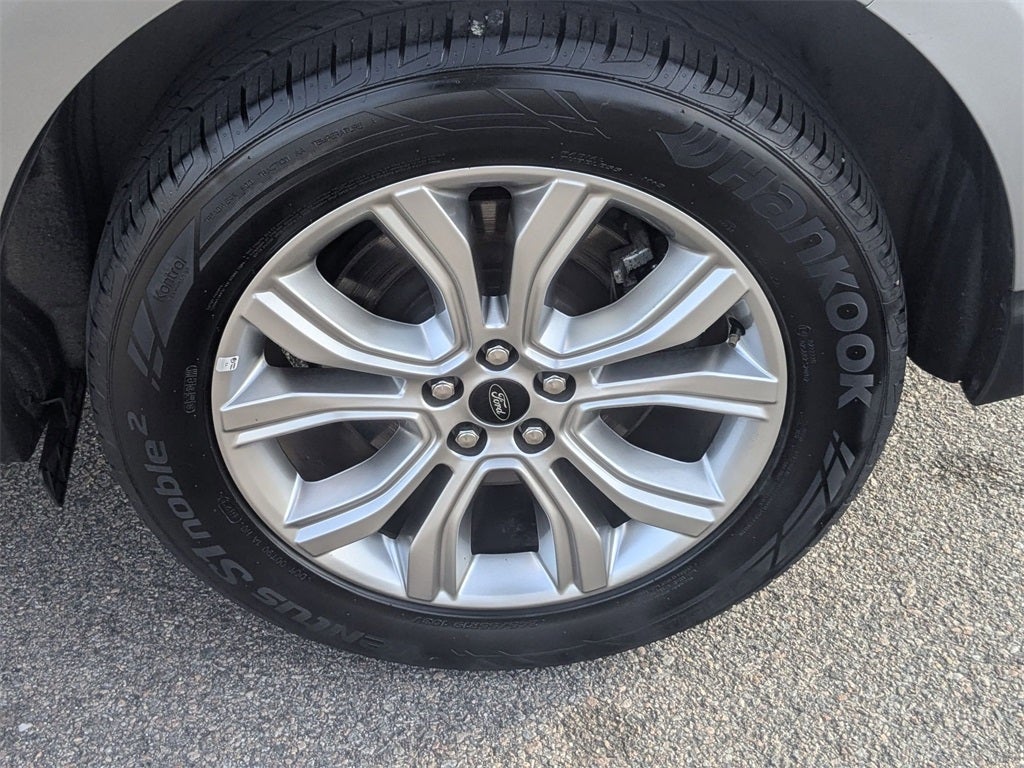 2024 Ford Edge Titanium