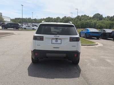2026 Jeep Cherokee CHEROKEE LAREDO 4X4