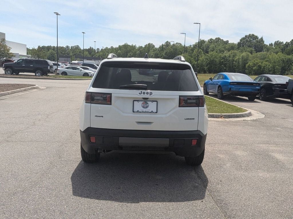2026 Jeep Cherokee CHEROKEE LAREDO 4X4