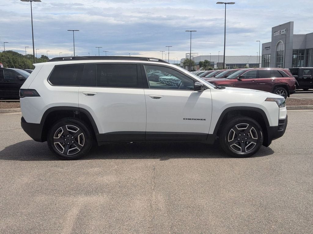 2026 Jeep Cherokee CHEROKEE LAREDO 4X4