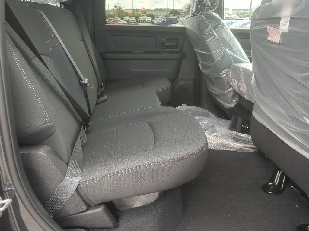2027 RAM Ram 2500 RAM 2500 TRADESMAN CREW CAB 4X4 6'4' BOX