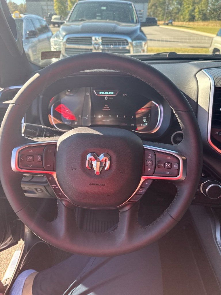 2026 RAM 1500 Big Horn Crew Cab 4x4 5'7' Box