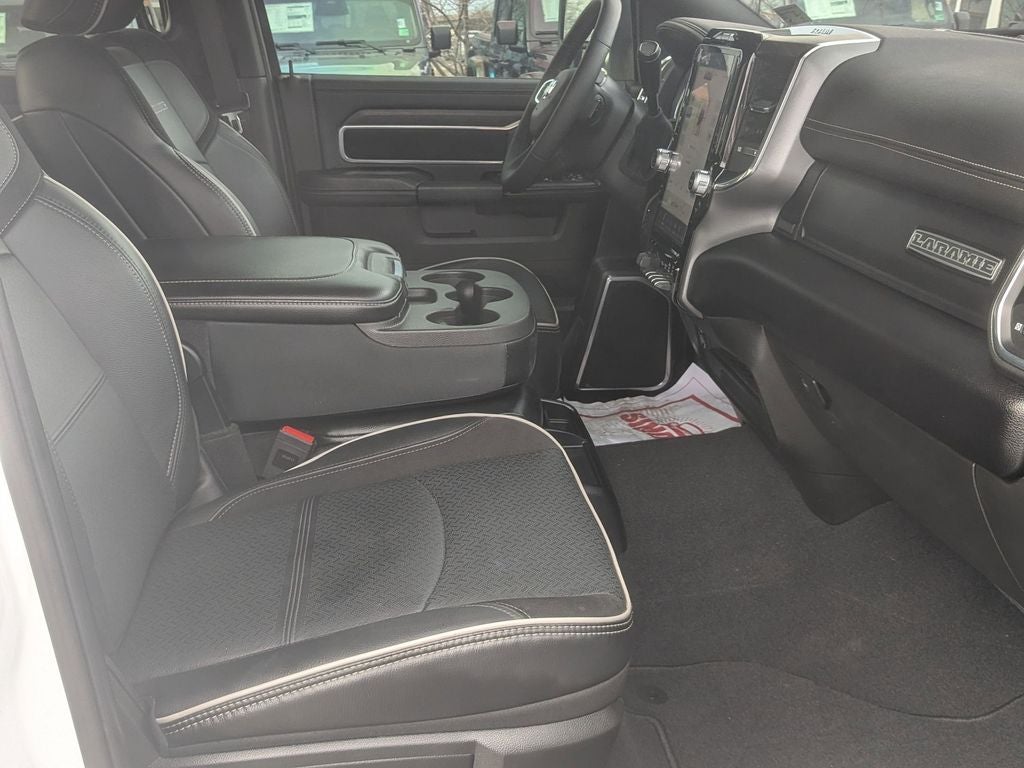 2025 RAM 2500 Laramie Crew Cab 4x4 6'4' Box
