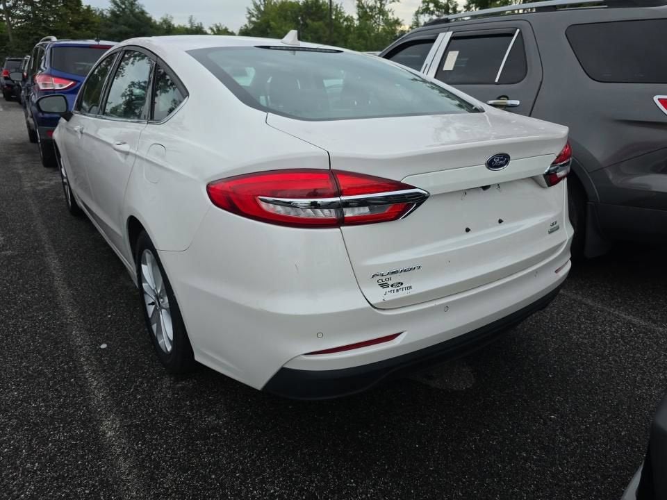 2020 Ford Fusion SE