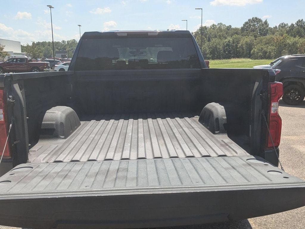 2020 Chevrolet Silverado 1500 2WD Crew Cab Standard Bed Custom