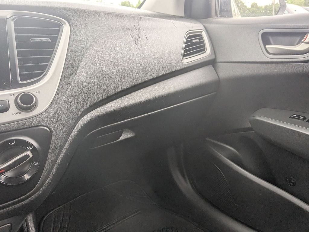 2019 Hyundai Accent SE