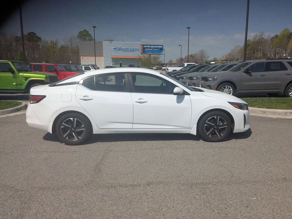 2024 Nissan Sentra SV Xtronic CVT