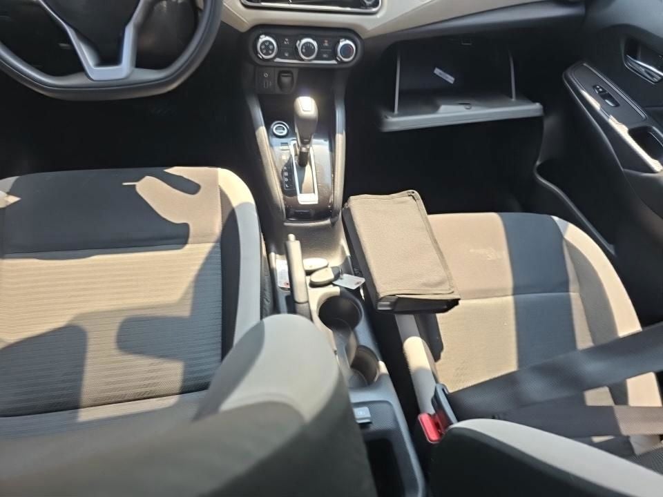 2021 Nissan Versa SV Xtronic CVT