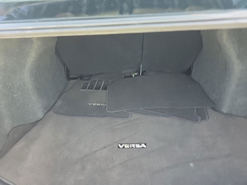 2021 Nissan Versa SV Xtronic CVT