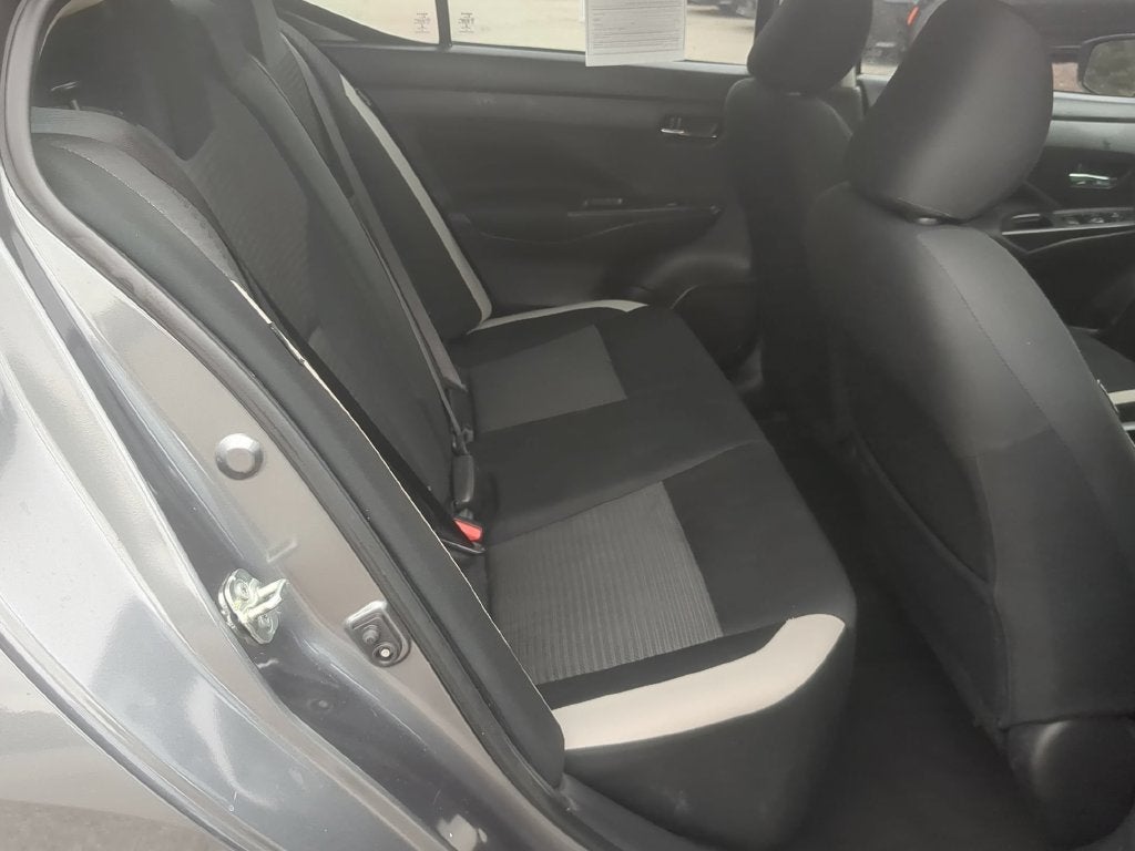 2021 Nissan Versa SV Xtronic CVT